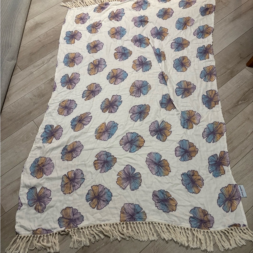 Coco Moon Floral Patterned Throw Blanket with Fringe